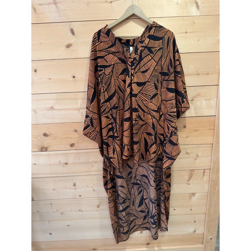 Tyche Women's Rio Leaf High Low Short Sleeve Dress Medium
